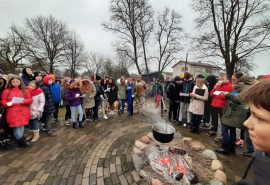 Barikāžu atceres pasākums Talsu pamatskolā