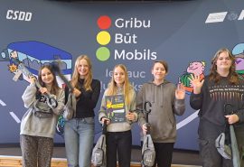 Talsu pamatskolas 8. klases skolēni – Nellija Vale, Darja Veide, Karlīna Botere, Markuss Plancis, Helēna Feifere šodien piedalījās CSDD rīkotajā konkursā “Gribu būt mobils!”. 🚦