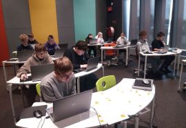 “Izstrādājumu izveide, strādājot ar programmvadāmiem darbgaldiem”